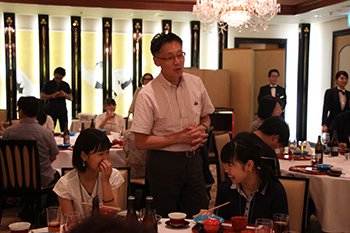 夕食会の模様②