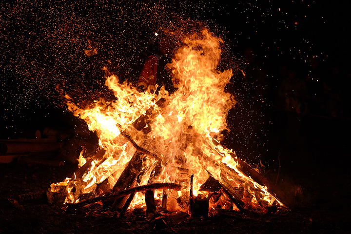 bonfire-720x480