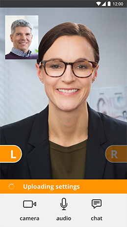 remote_assistance_smartphone_remotecare_applying_settings_android